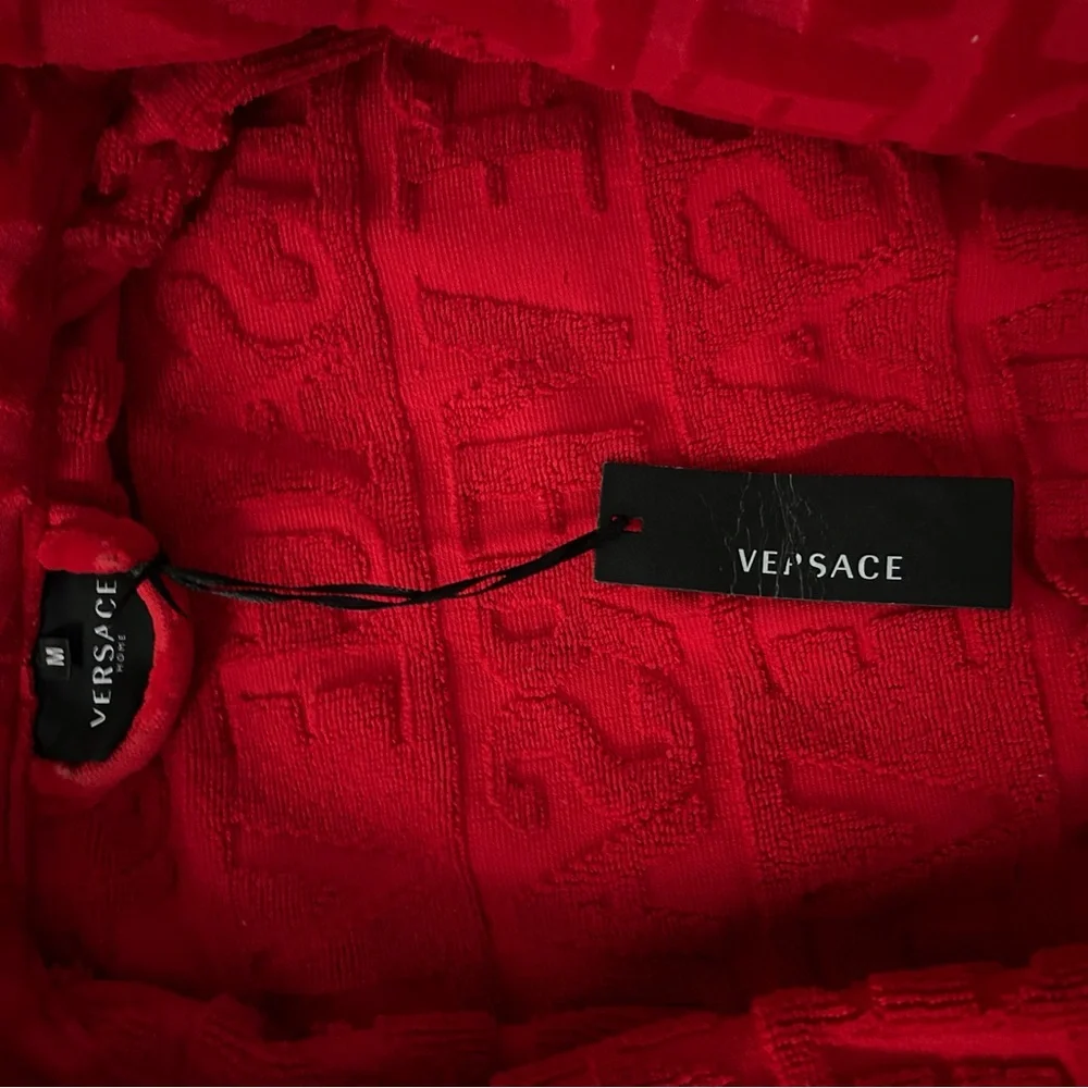 ✨Versace Robe✨ - Picture 4 of 6